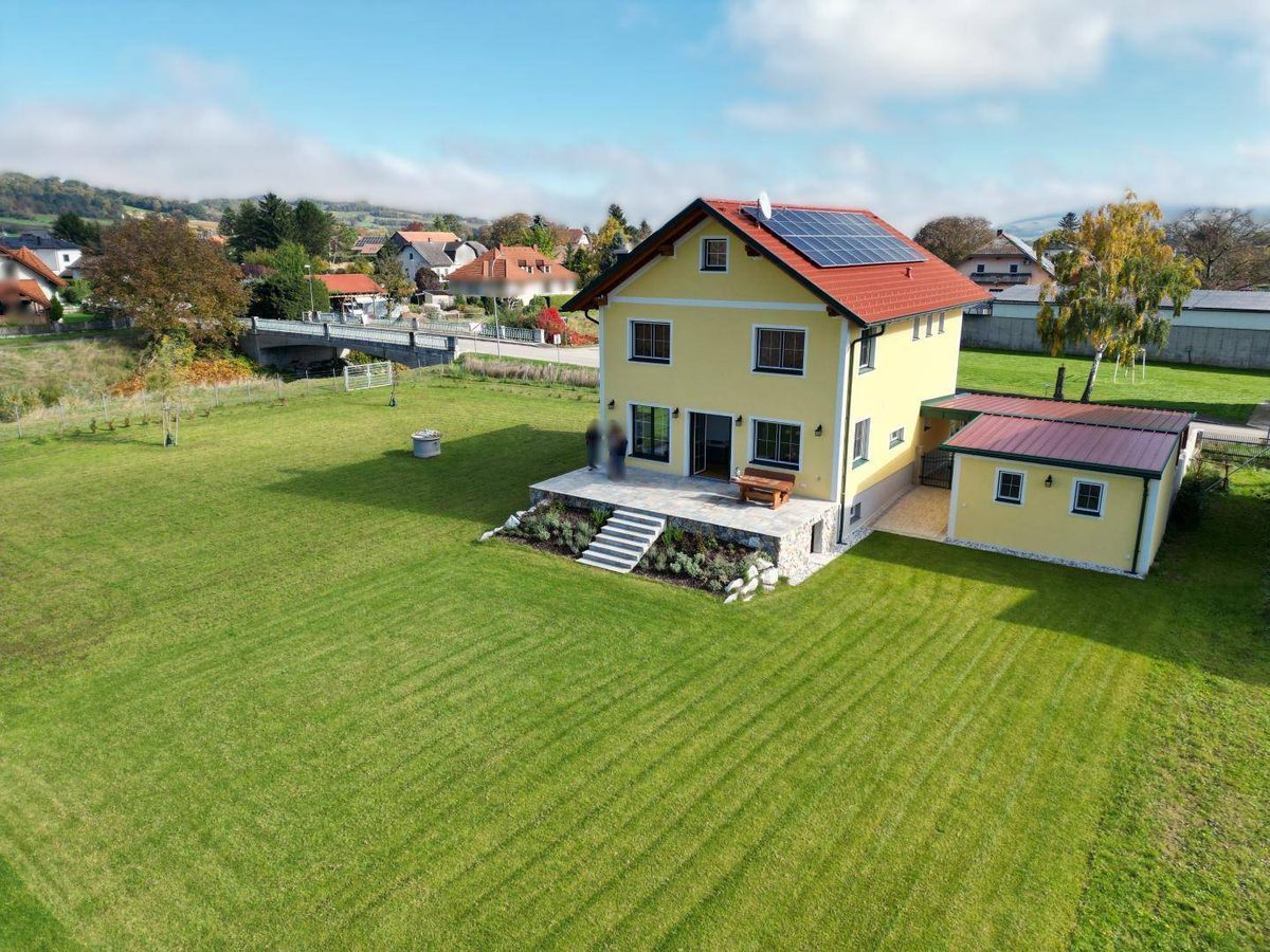 Luftaufnahme des Hauses